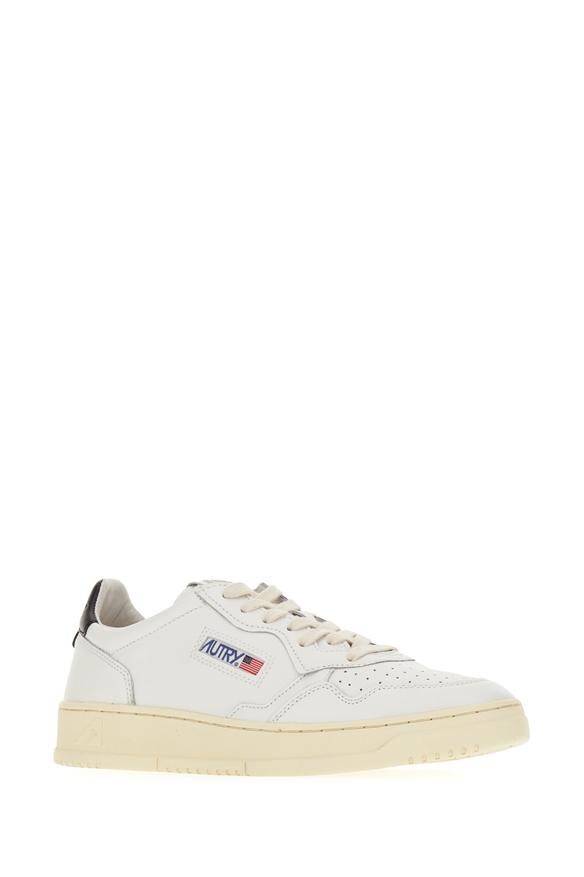 SNEAKERS_AULMLL22_WHT_BLACK_Image_2