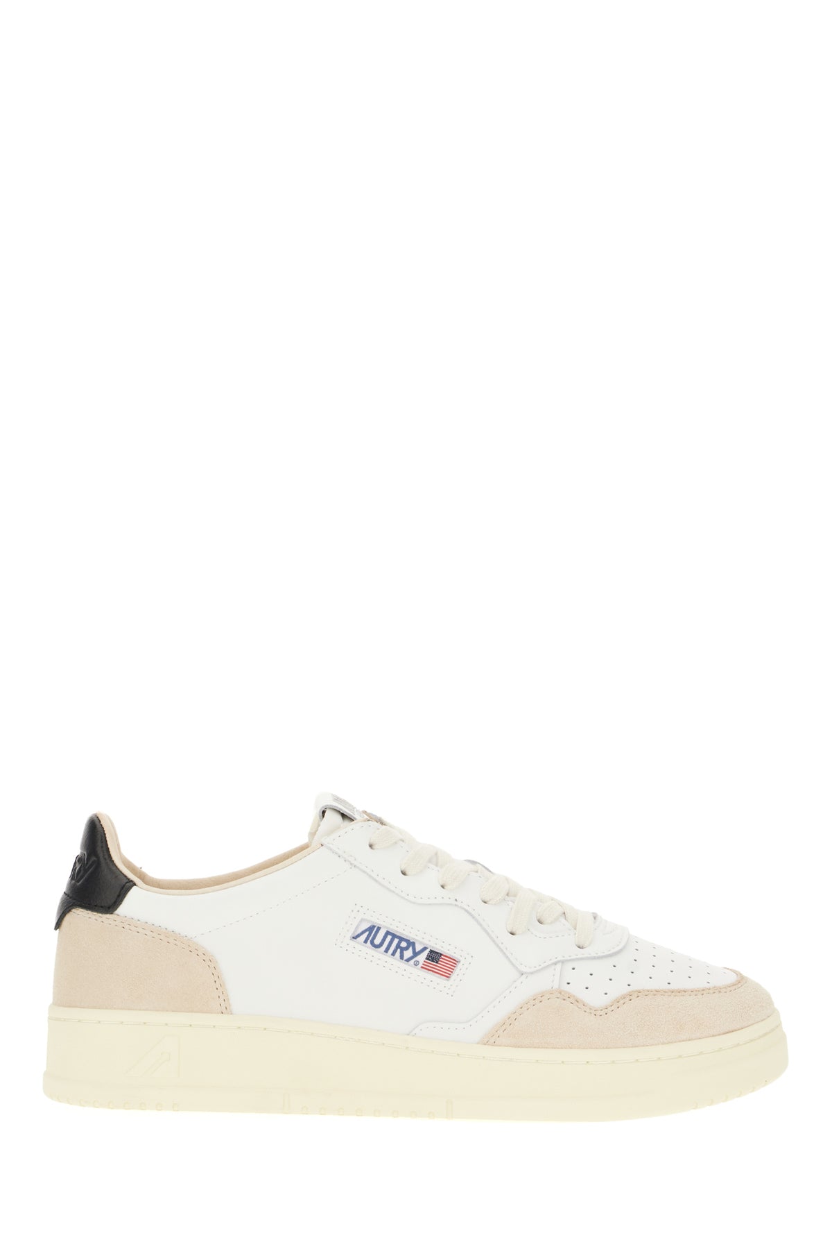 SNEAKERS_AULMLS21_WHTBLK_Image_1