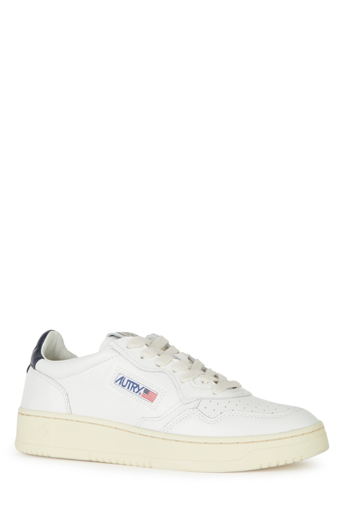 SNEAKERS_AULW_LL12_Image_2