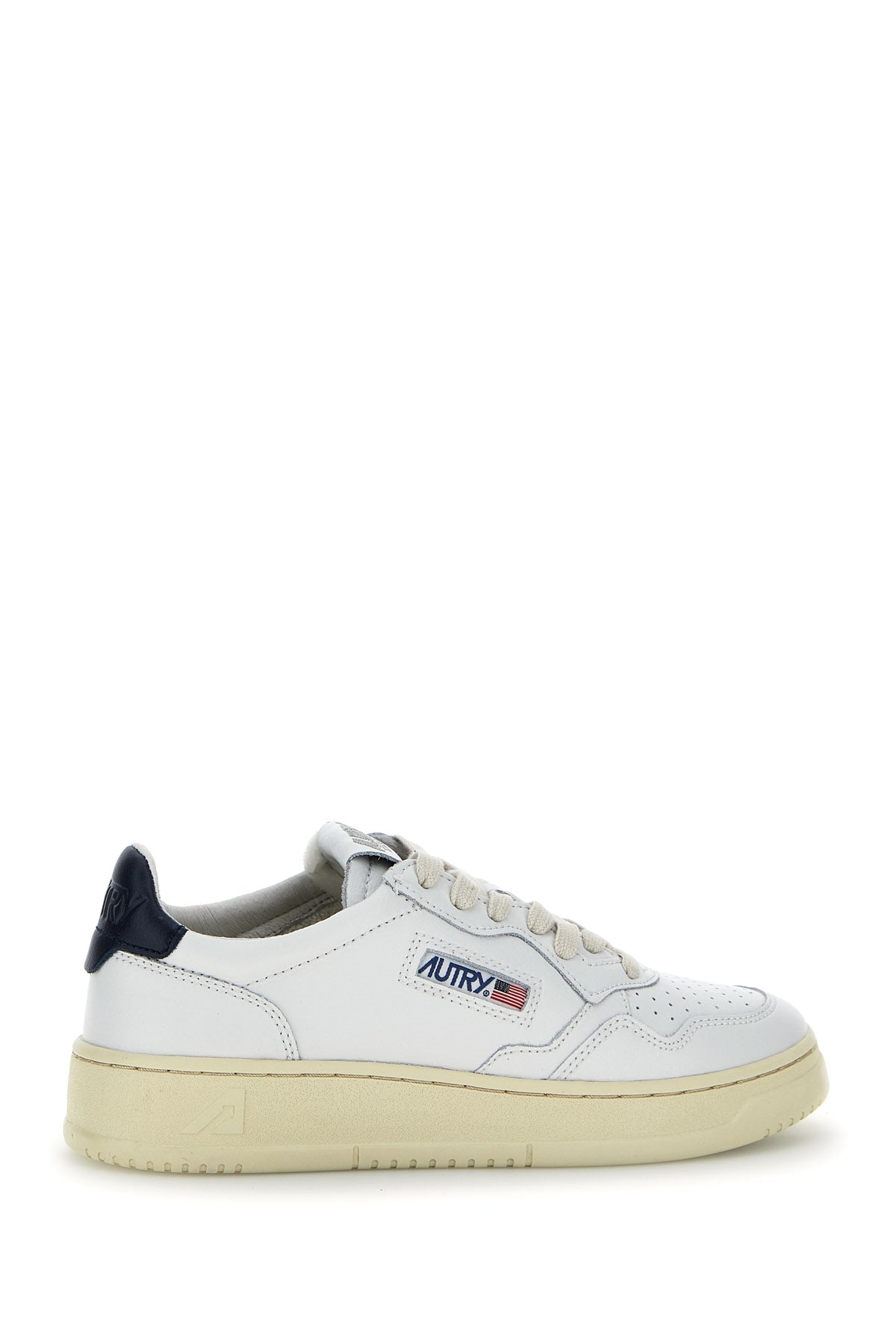 SNEAKERS_AULW_LL12_Image_3