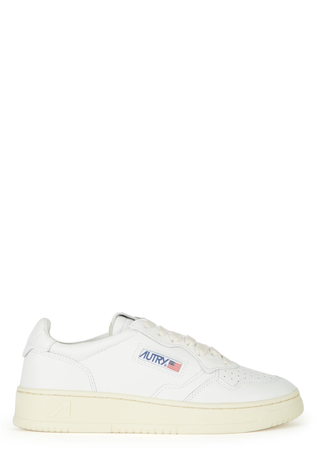 SNEAKERS_AULW_LL15_Image_1
