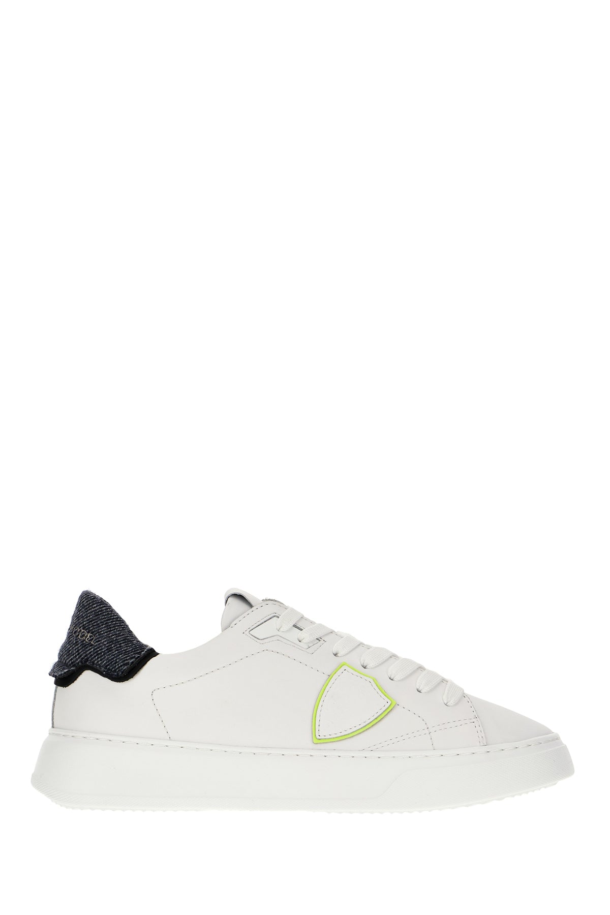SNEAKERS_BTLUVLL2_VLL2_Image_1