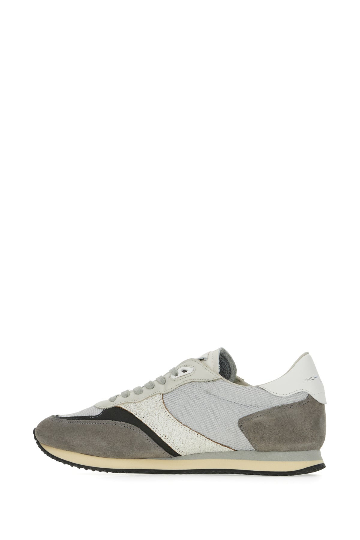 SNEAKERS_BVLU_W003_Image_3