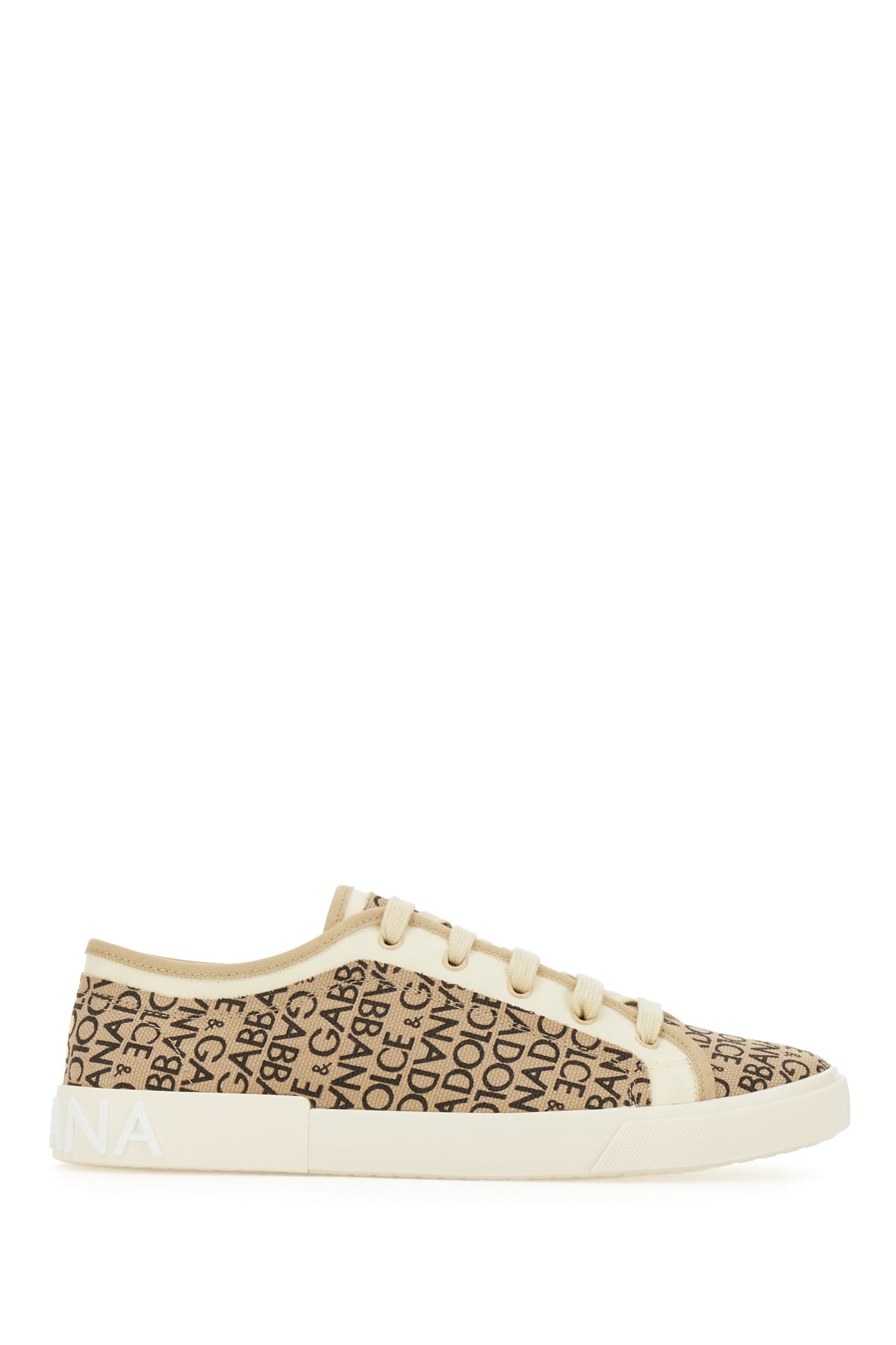 SNEAKERS_CS2239AR851_HXXCN_Image_1