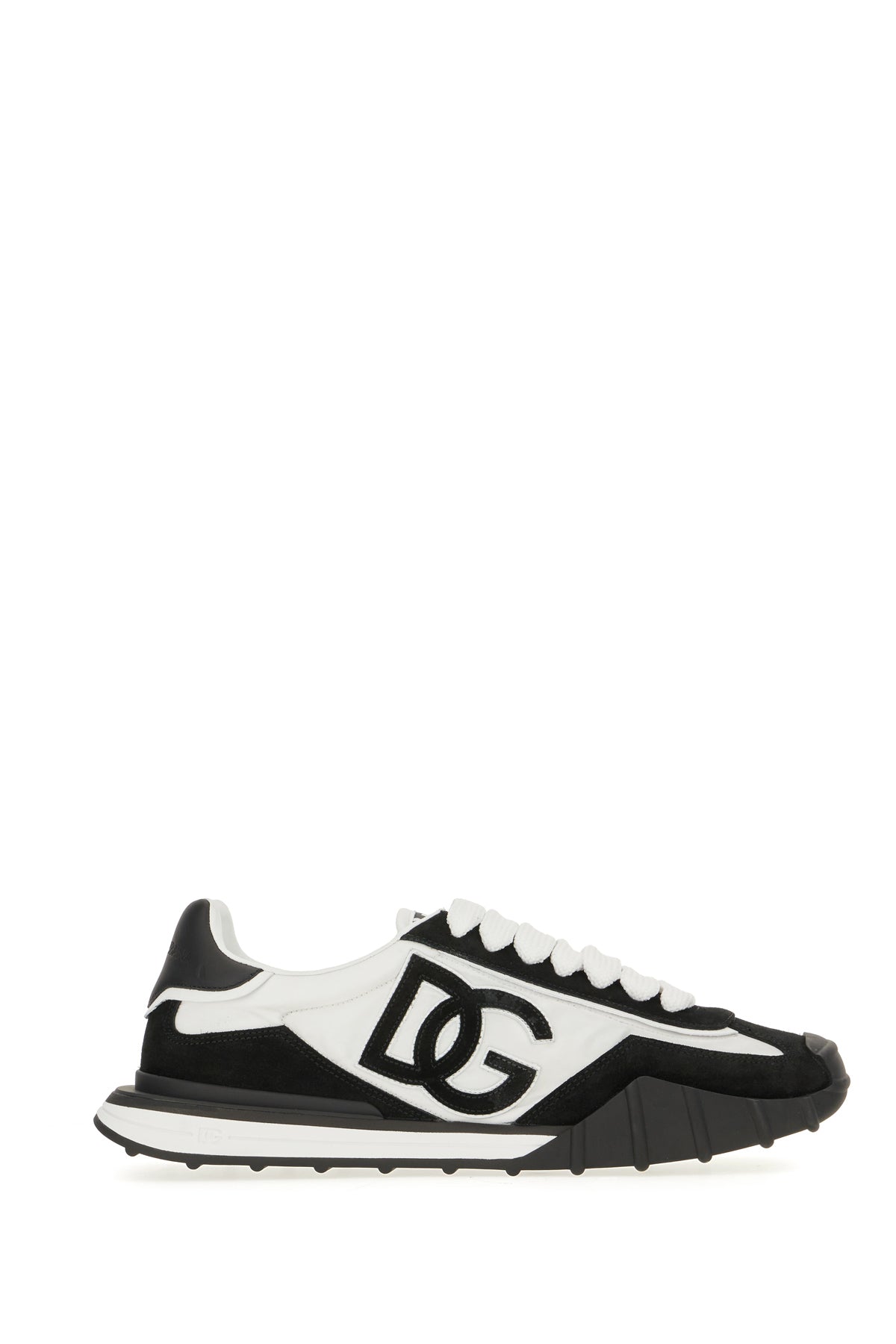 SNEAKERS_CS2384A0136_89697_Image_1