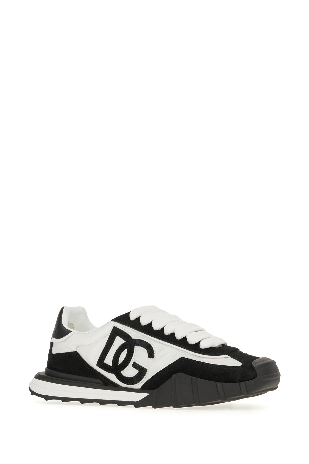 SNEAKERS_CS2384A0136_89697_Image_2