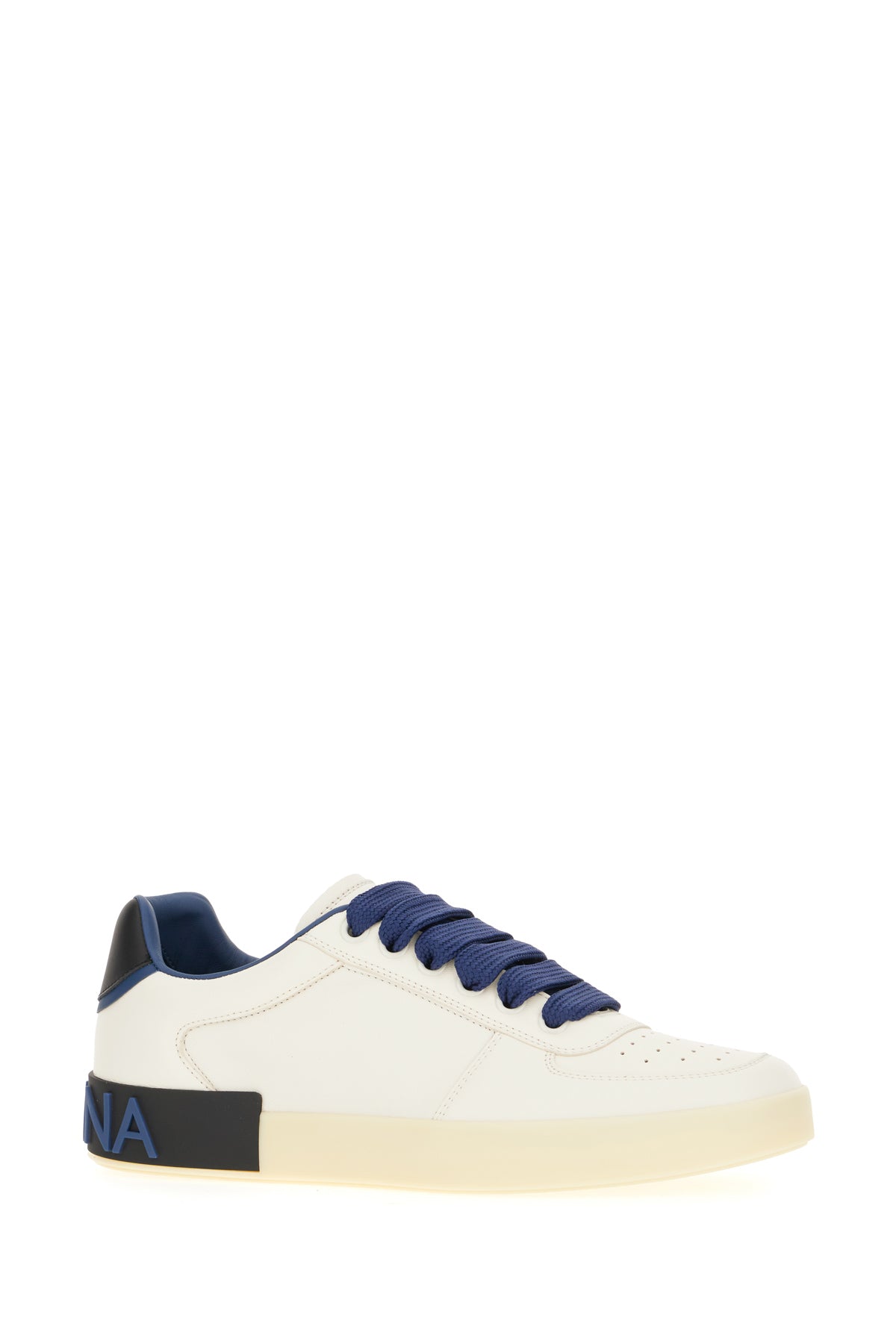 SNEAKERS_CS2392A0218_8F190_Image_2