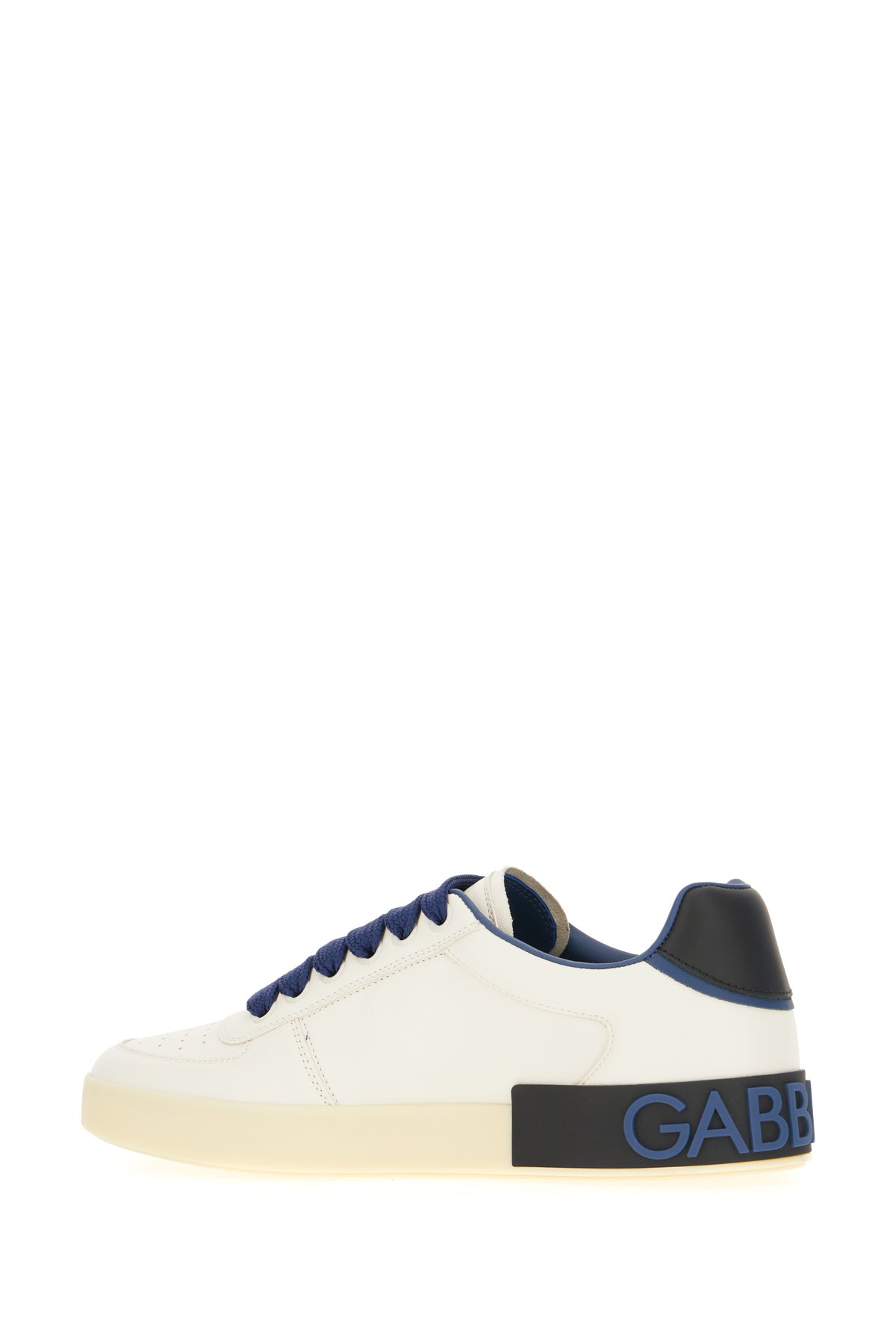 SNEAKERS_CS2392A0218_8F190_Image_3