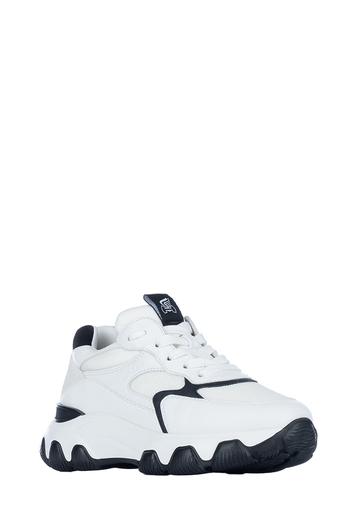 SNEAKERS_HXW5400DG60ONW0001_BCNR_Image_2