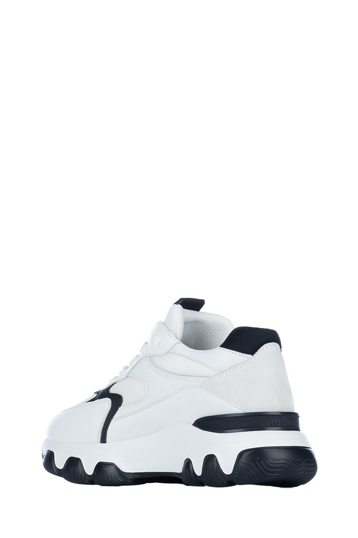 SNEAKERS_HXW5400DG60ONW0001_BCNR_Image_3