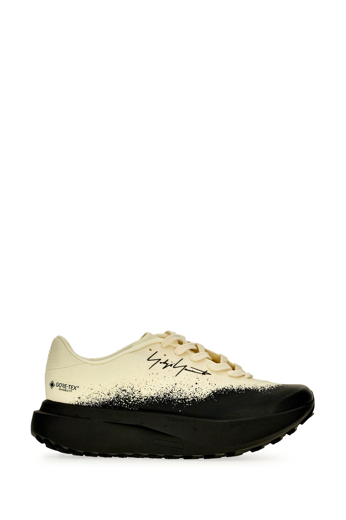 SNEAKERS_KI7882_OFF_WHITE_BLACK_Image_1