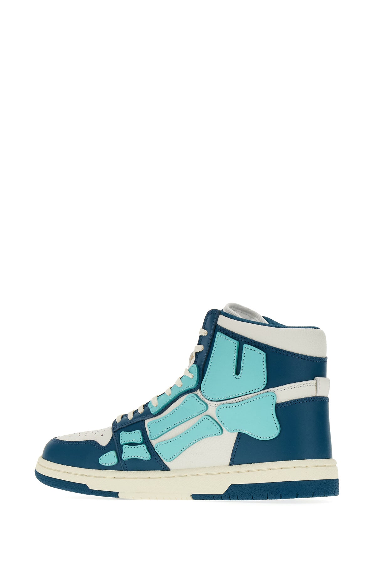 SNEAKERS_PF23MFS046_533_Image_3