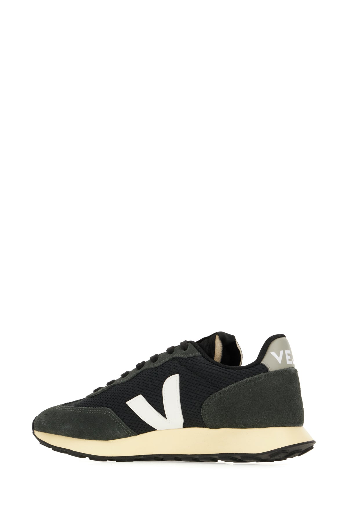 SNEAKERS_RO1803870A_BLACKWHITE_Image_3