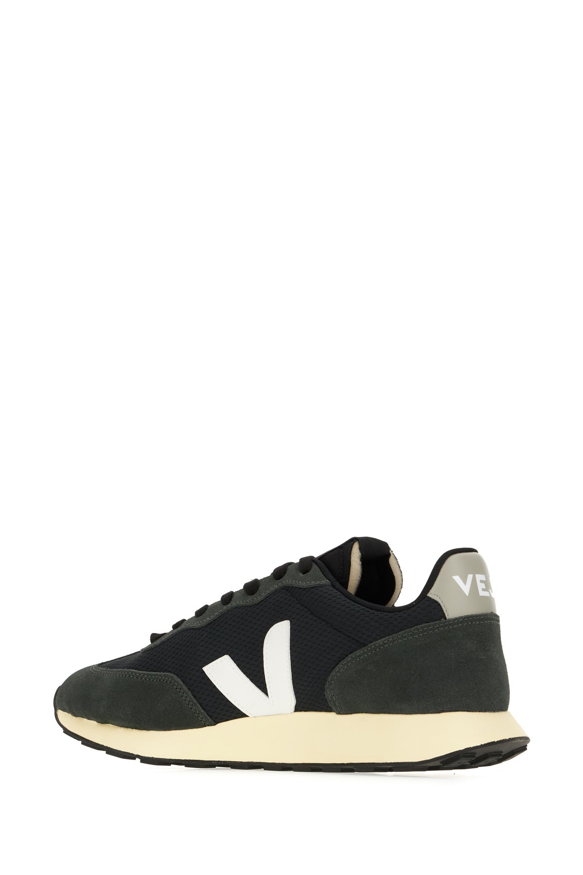 SNEAKERS_RO1803870B_BLACKWHITE_Image_3