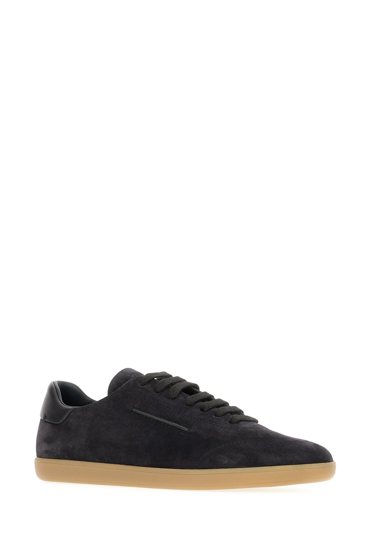 SNEAKERS_S8218ZLHSOY_NYT_Image_2