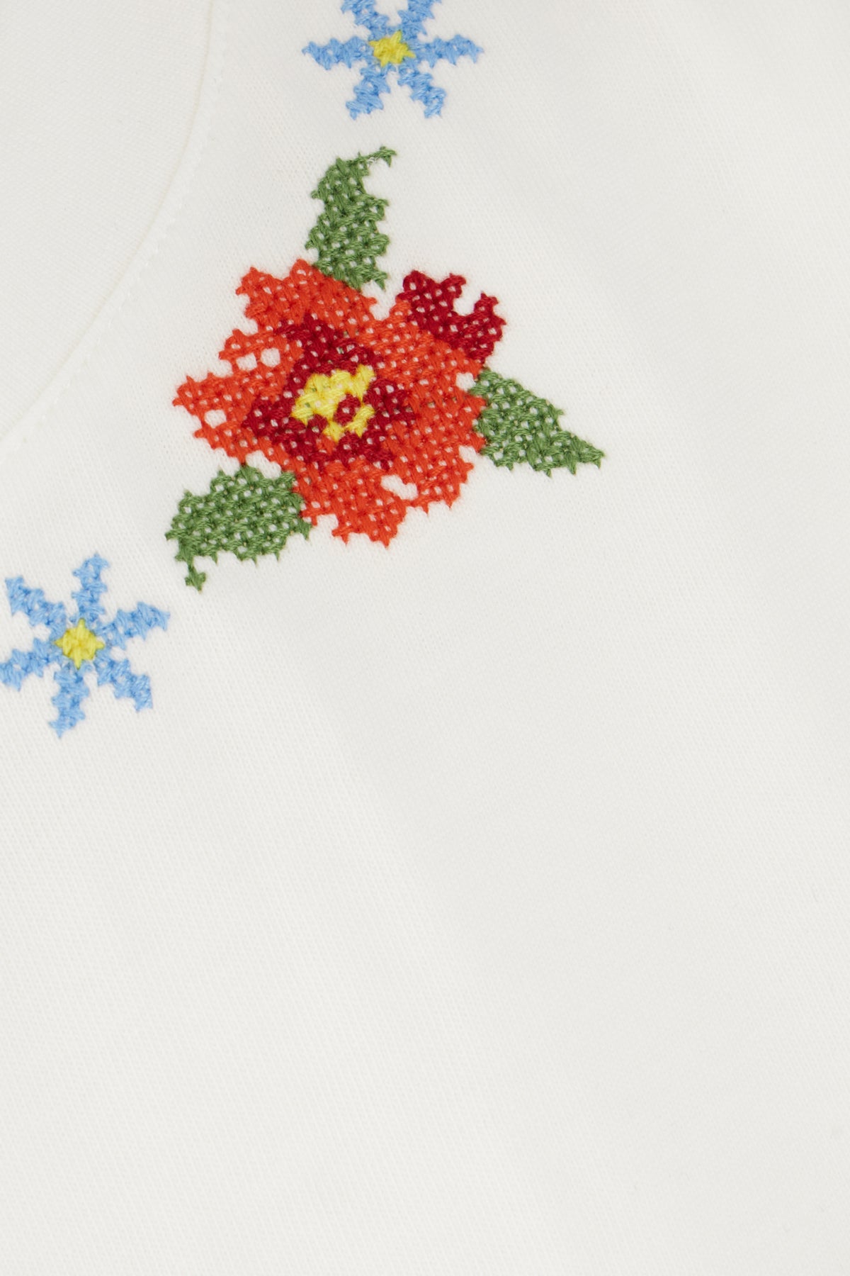 T-SHIRT_336816_L0025_Image_3