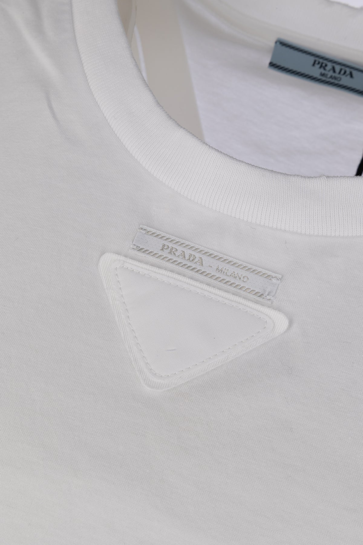 T-SHIRT_3569B18QZ_F0009_Image_3