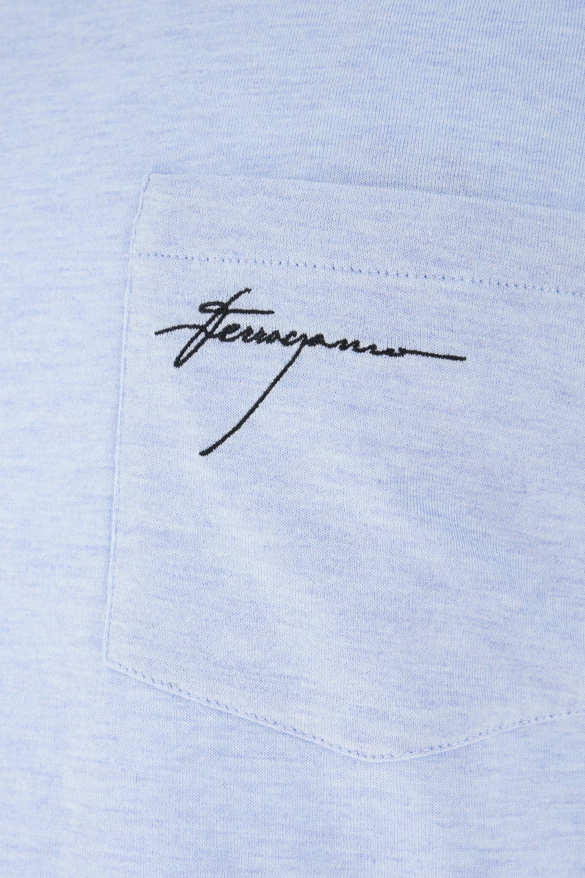 T-SHIRT_773517_005_Image_3