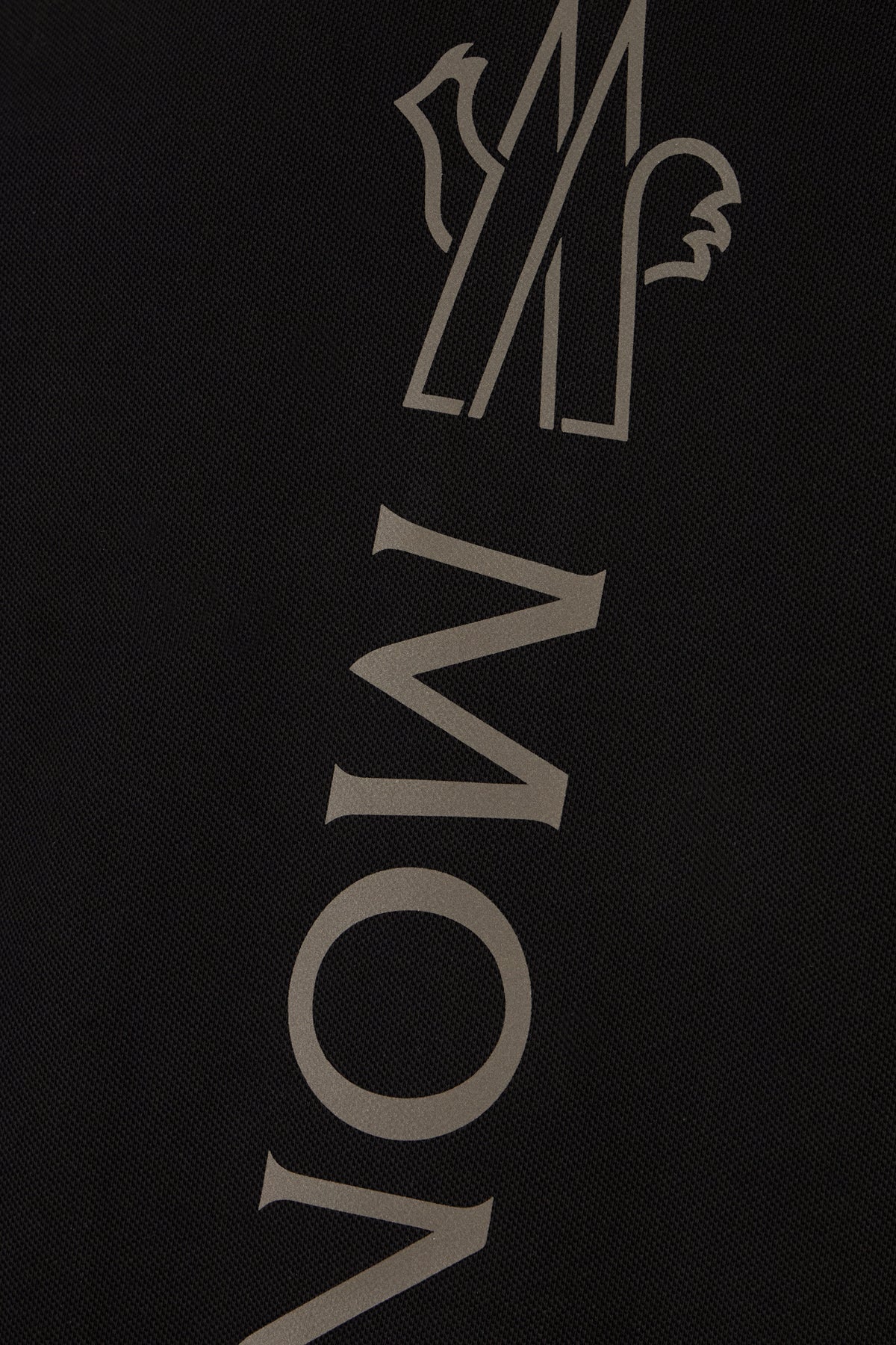 T-SHIRT_8A00013899UR_999_Image_3