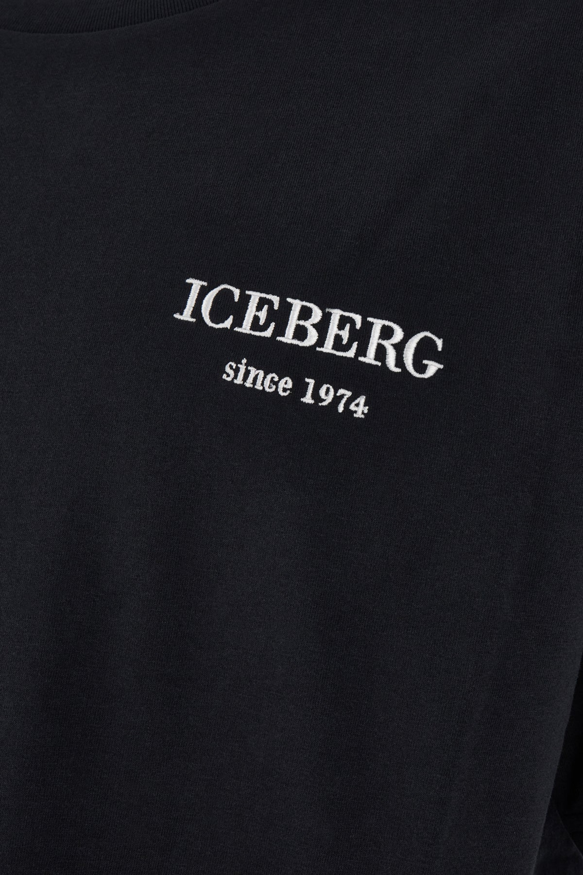 T-SHIRT_F026_6327_9000_Image_3