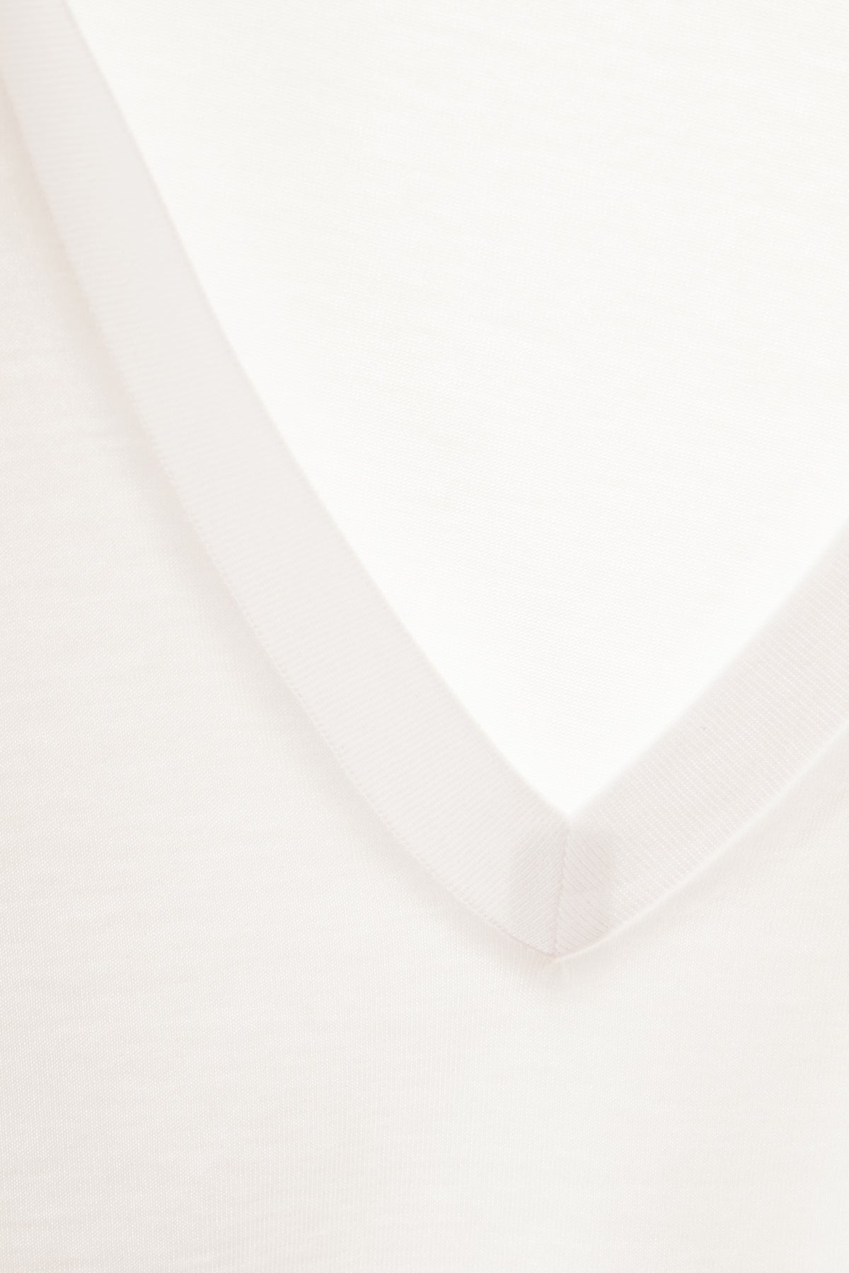 T-SHIRT_G8QL3TFU7EQ_W0800_Image_3